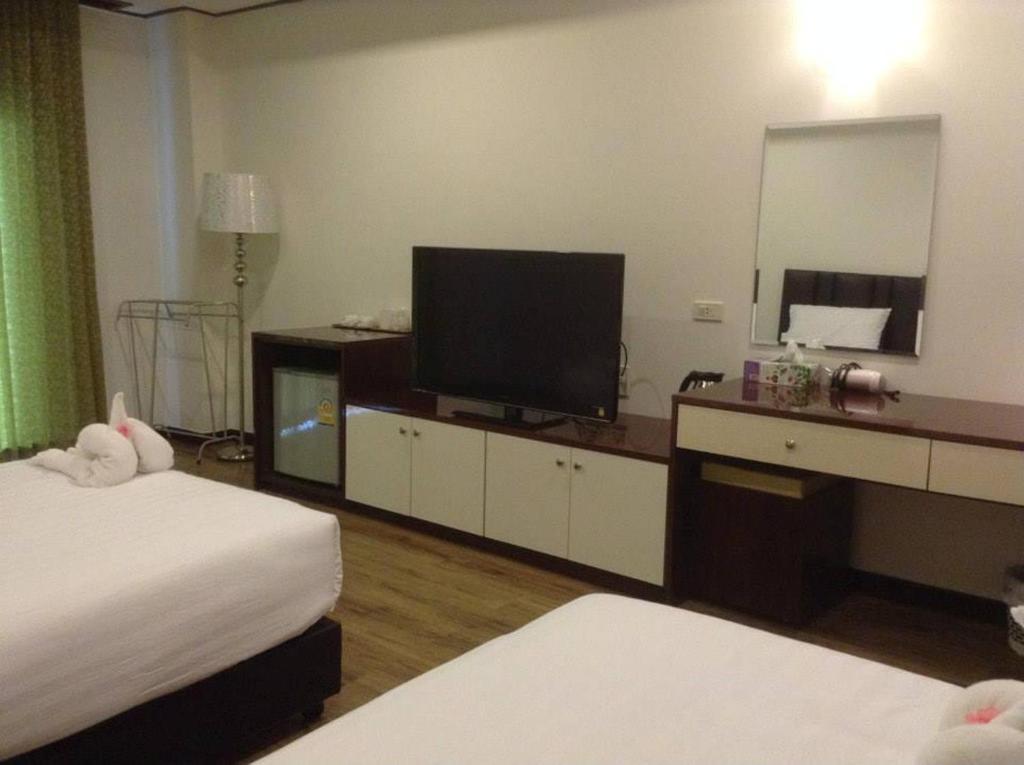 Hotel Kan Kanchanaburi Habitación foto